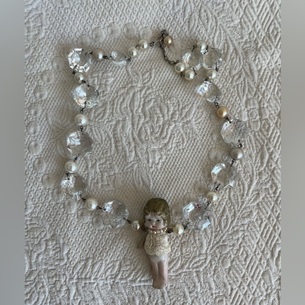 NECKLACE VINTAGE DOLL chandelier crystals Handcrafted wear or use as decor - Picture 4 of 16